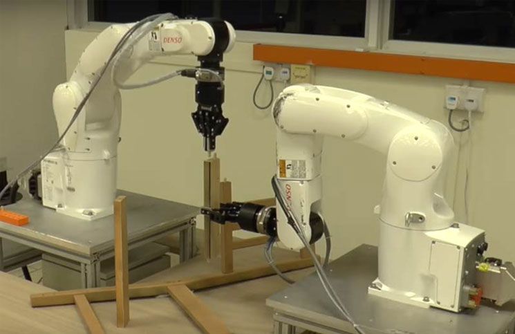 Bu Robotlar Ikea Sandalyesi Montajı Yapabiliyor