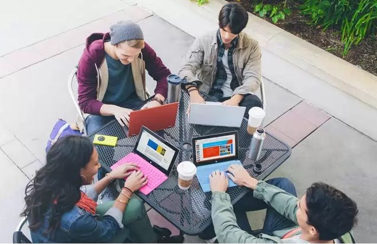 Microsoft Office Programlarını Dünya Çapındaki Öğrenci ve Öğretmenlere Ücretsiz Açtı